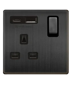 Click Definity Complete SFBZ585BK 'Ingot' 13A 1  Gang  Switched Safety Shutter Socket Outlet with Type A & C USB (4A) Outlets - Matt Bronze - Black Inserts