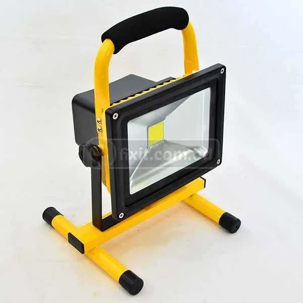 20W 5V White 4-6 Hours Worktime LED Floodlight RoHS Brand - Image 2